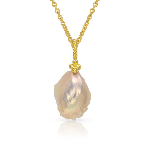 granulation 22kt yellow gold pearl pendant