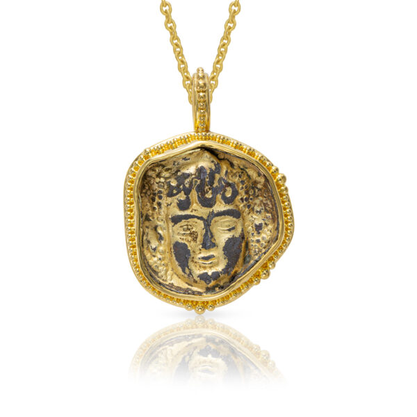 granulation 22kt gold pendant with Medieval cherub
